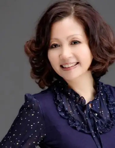 60岁今年流行发型图片,六十岁女人最佳发型图