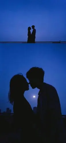 壁纸大图甜甜的爱情是自己定义的,无关条条框框