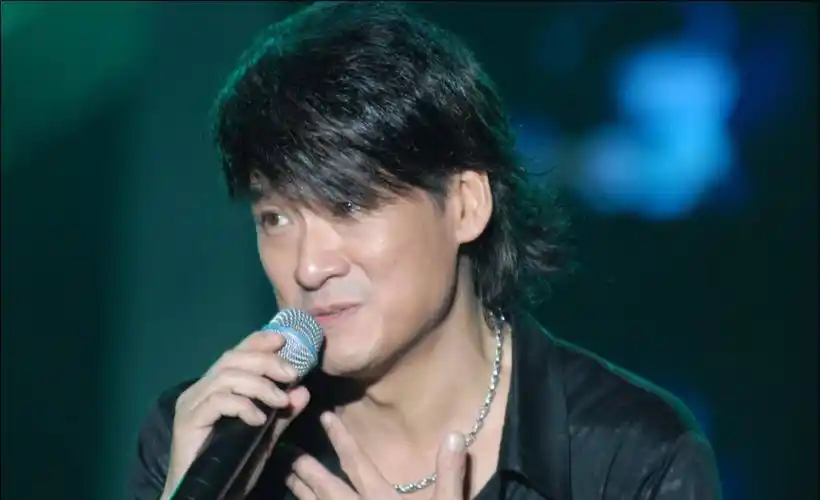 周华健(emil wakin chau),1960年12月22日出生于中国香港西营盘,祖籍