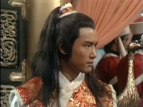 非常巧合的是,杨铁心在70年的电影《神雕侠侣》中饰演过杨过,两个人