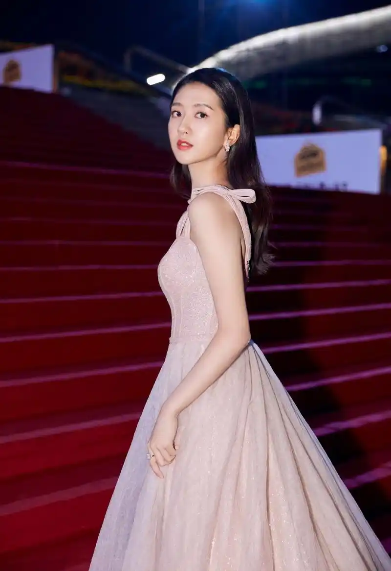 明星写真美图|许龄月