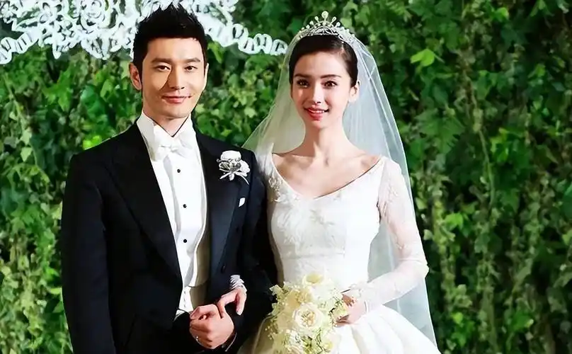 和男富商传绯闻,从穷小子变亿万富翁,"华谊一哥"的黑红往事_黄晓明