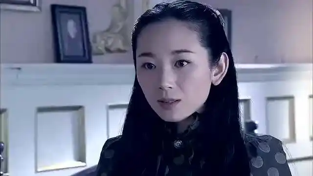 苍狼:随红才回来就又出去,日本青青很纳闷,感觉神神秘秘的!