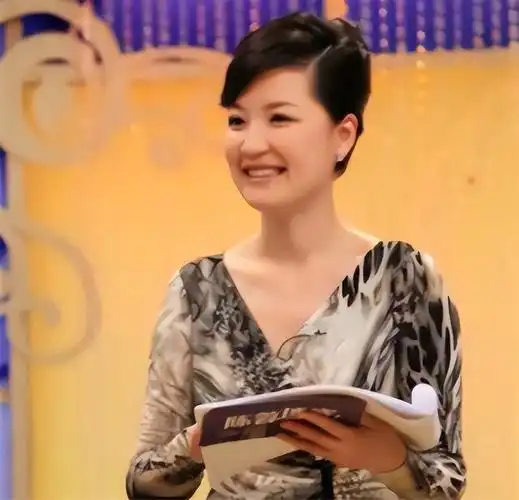 上海节目主持人陈蓉简历(上海主持人陈蓉的消息完整版)-天晟网