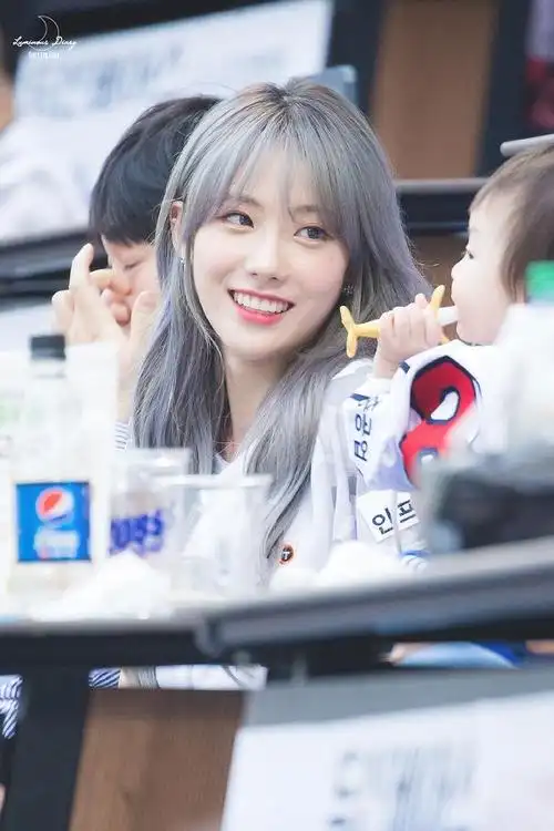 宇宙少女 luda苞娜,你更能get哪位?