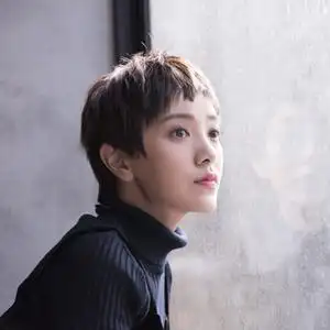 郭采洁同款假发狗啃刘海女生蓬松个性帅气超短发露额头知性短假发