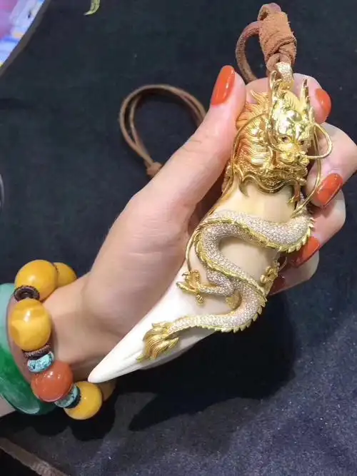 今天小编介绍的是虎牙的雕刻艺术.