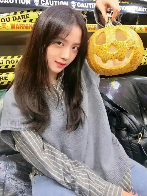 blackpinkjisoo穿搭简约风