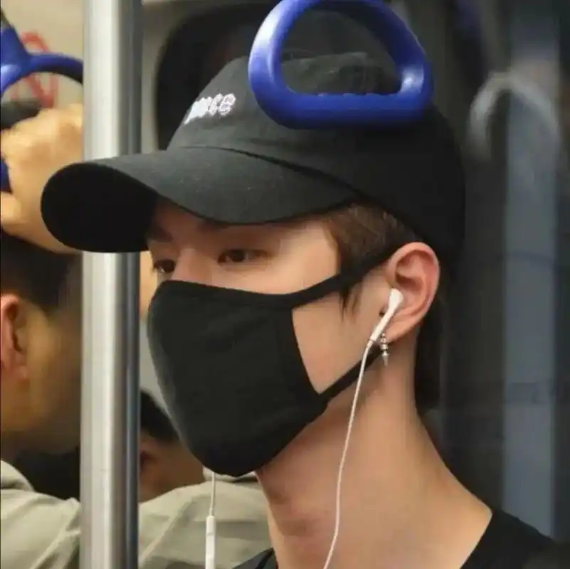 王一博头像.#从漫画里走出来的男孩 #酷盖 完美头像 - 抖音