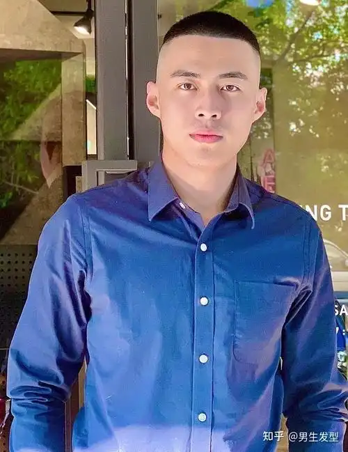 男生有这2种脸型特征很适合剪寸头发型阳光又帅气