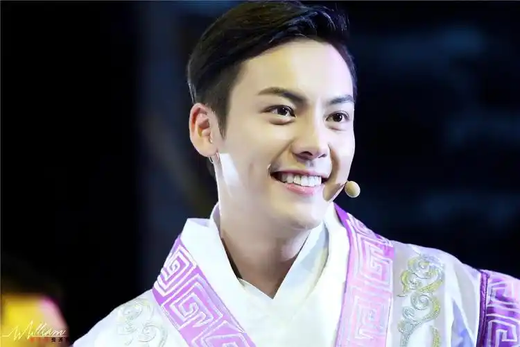 陈伟霆# 140829我们都爱笑录制 - 堆糖,美图壁纸兴趣社区