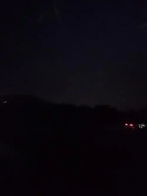 漆黑模糊的夜晚,旧图④-十年后的青城烟宇