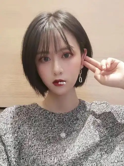 2021最火短发 宋慧乔同款短发 短发女生 #天津发型 精致的女生搭精致