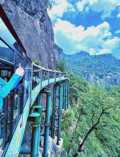 江西大觉山一日游:探索宝藏小城的绝佳行程