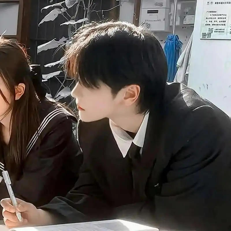 校园情侣头像# #真人情头