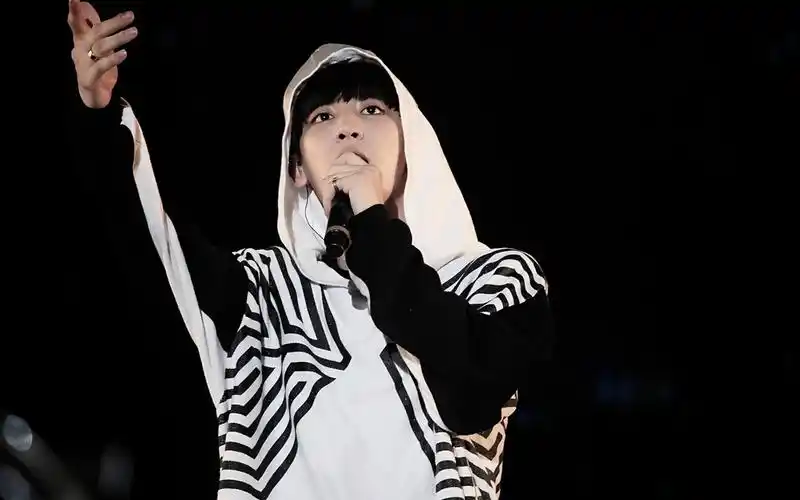 exo朴灿烈帅气写真高清电脑桌面壁纸大全