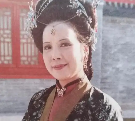 红楼梦邢夫人:生性凉薄务实不玩花招的女人,放下面子保住了里子