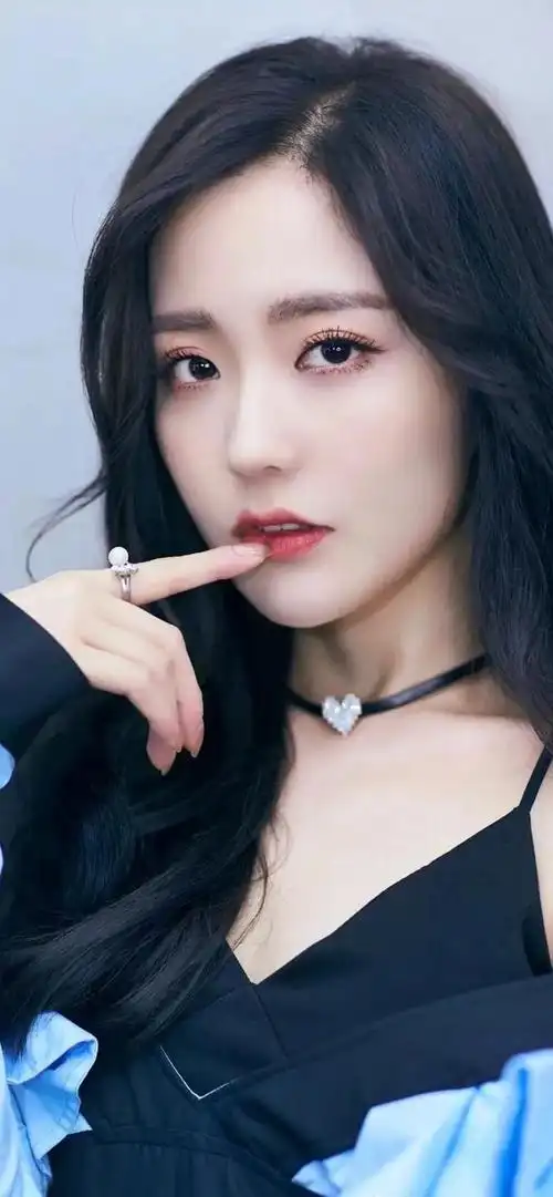 王艺瑾,又长又直,真的是好身材|华语歌手|华语音乐_网易订阅