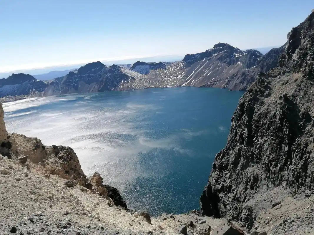 美丽的长白山天池.#每一张照片都是满满的回忆和足迹 #浪漫的 - 抖音