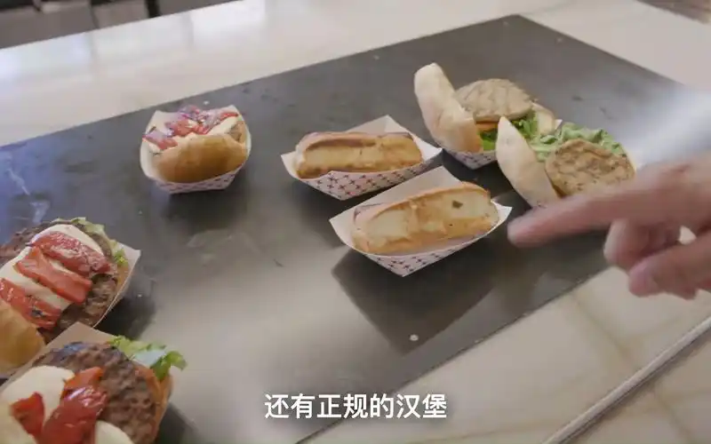 小伙飞5000公里,探秘哈佛大学食堂!18刀自助餐吃什么?