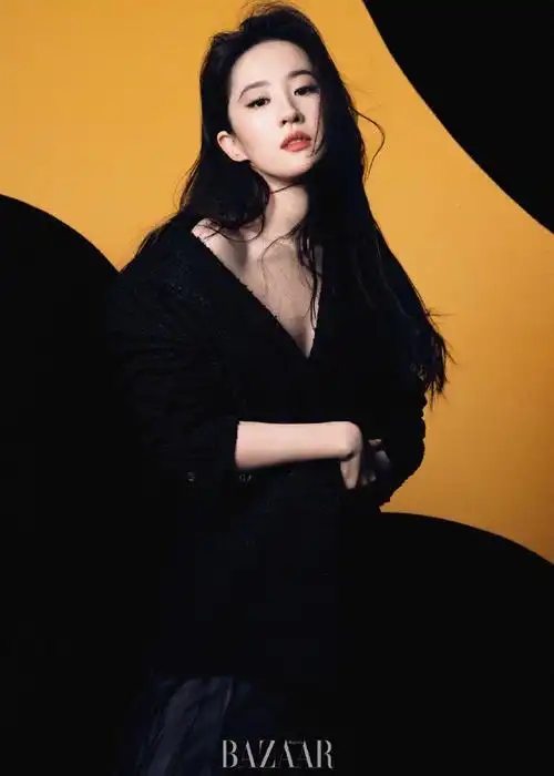 《时尚芭莎》四月刊更多内页写真,真优雅,黑色真高贵94#刘亦菲时尚