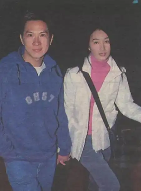 24年后再看张家辉才明白他能娶到关咏荷做老婆到底多幸运