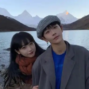 温柔幸福的恩爱情侣头像 看到就让人羡慕的精致甜蜜情侣头像_情侣头像