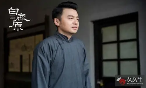 雷佳音近几年风生水起 与翟熙飞结婚照网上曝光