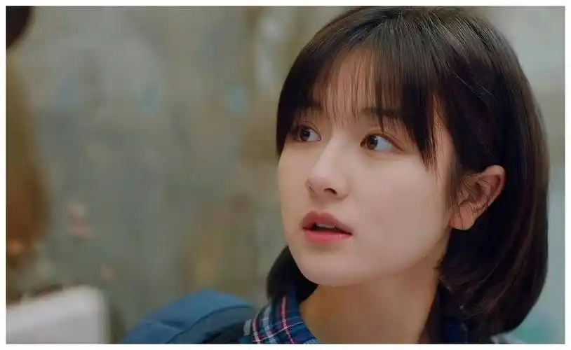 李兰迪新剧开播就被五星刷屏,观众的好评理由出奇一致!