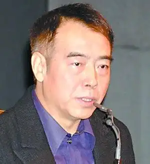 发嫂陈荟莲是新加坡富商陈首林独女