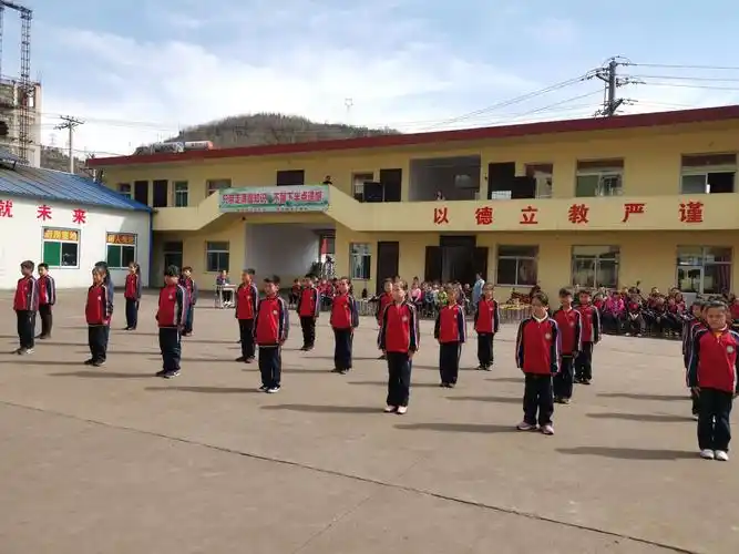 精英学校2019年春季体操比赛圆满成功