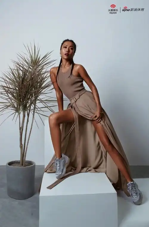 性感写真美女明星 简介 吉克隽逸