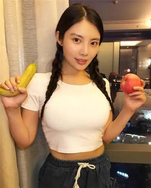 肥美美女在线(微胖不是胖,丰腴才是美!