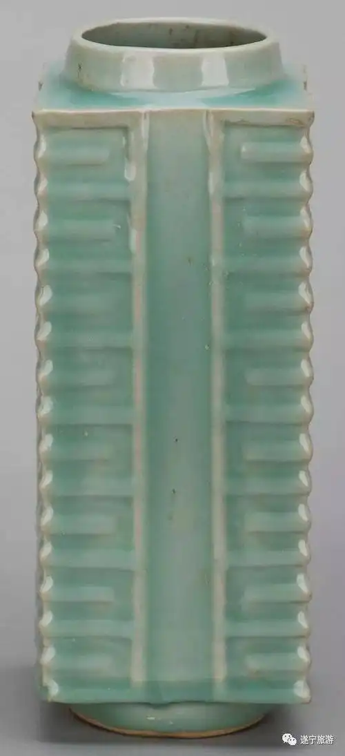 南宋龙泉窑青釉琮式瓷瓶