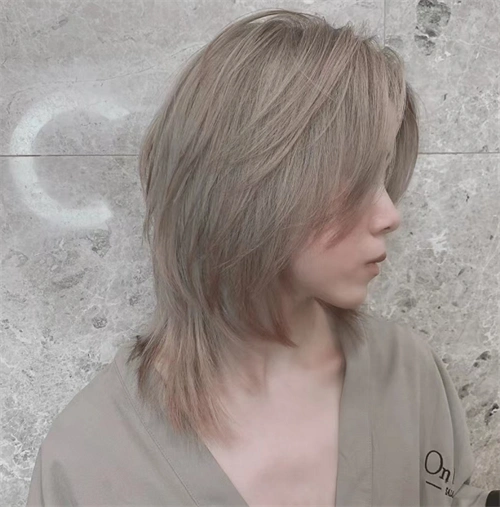 个性狼尾鲻鱼头 甜酷女生中短发_时尚发型 - 美发站