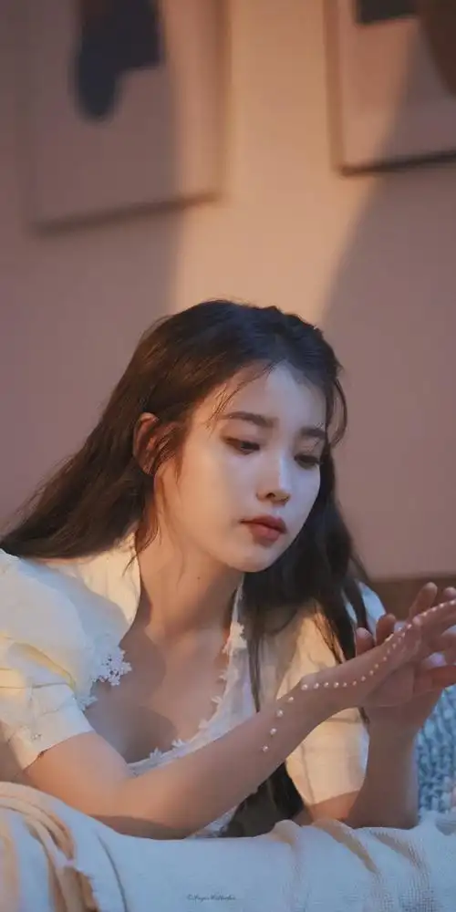 iu 李知恩 cr:砂糖收藏家 - 堆糖,美图壁纸兴趣社区