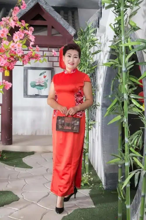 刘瑞红国家旗袍夫人