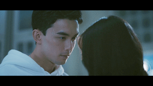 在暴雪时分成人剧##吴磊成年后每部剧都在干正事##吴磊赵今麦吻