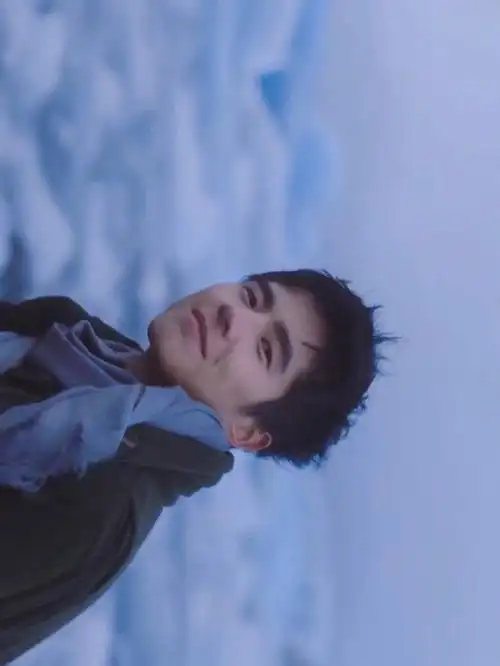 刘昊然  ##手机壁纸  #介绍一个小哥哥  阳光大男孩