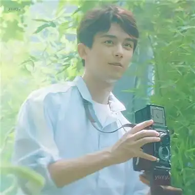 氛围感帅哥吴磊头像