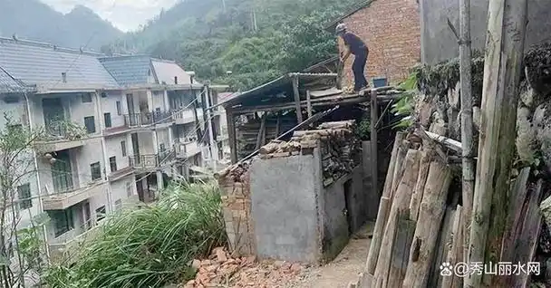 松阳县玉岩镇:多措并举 "三治一提升"行动快 见实效