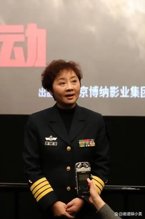 演员唐静:与王新军离婚后,独自陪儿子长大,如今的选择令人泪目