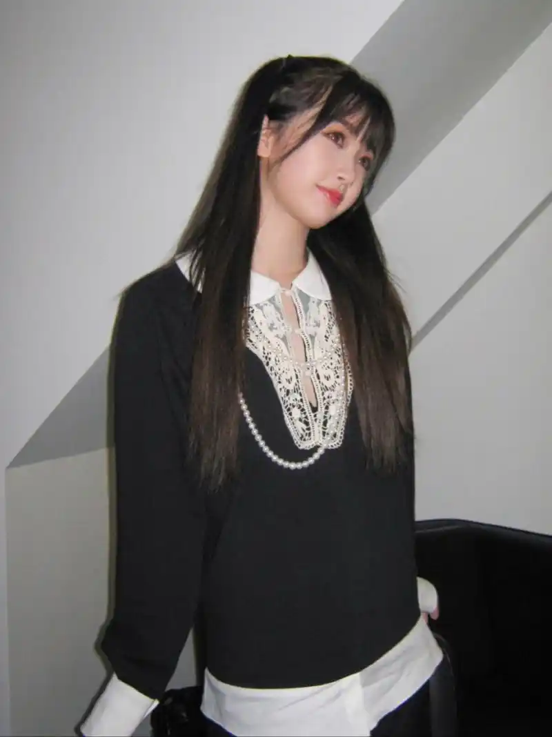 虞书欣门帘刘海好美呀,甜美可爱深入人心,爱了爱了!