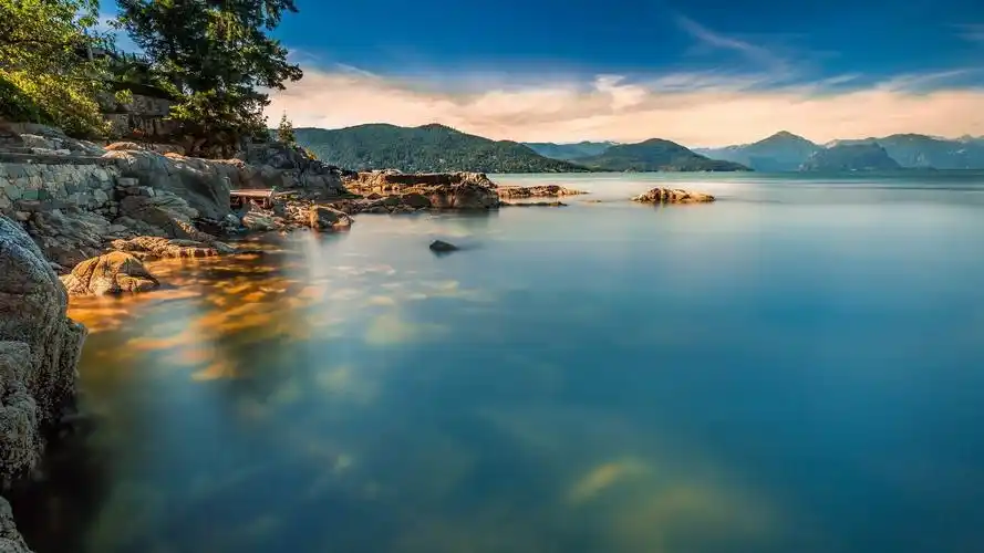 加拿大马蹄湾海边风景图片1600x900分辨率查看 (1/8)