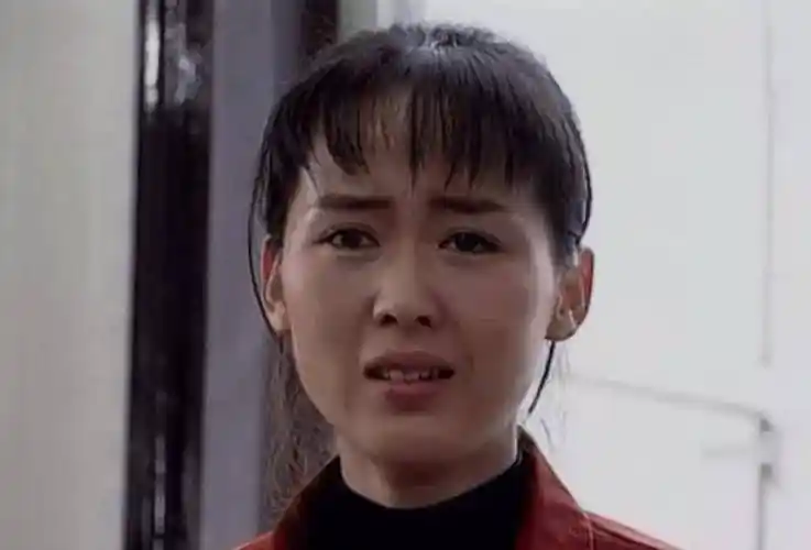 "山杏"李琳:被前夫一巴掌扇到离婚,二婚嫁给世界冠军被宠成宝_王小列