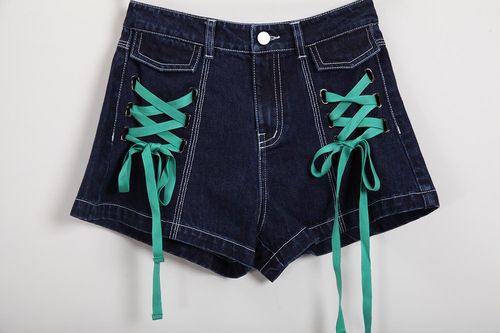 朵以正品夏装新款时尚个性绑带牛仔短裤修身显瘦热裤34dx206069