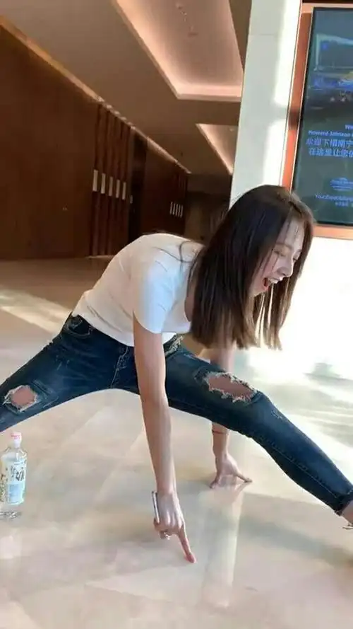 这个劈叉真的好疼