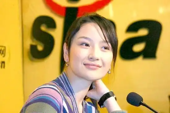 图文李金羽女友孙宁精彩写真顾盼左右心有心事