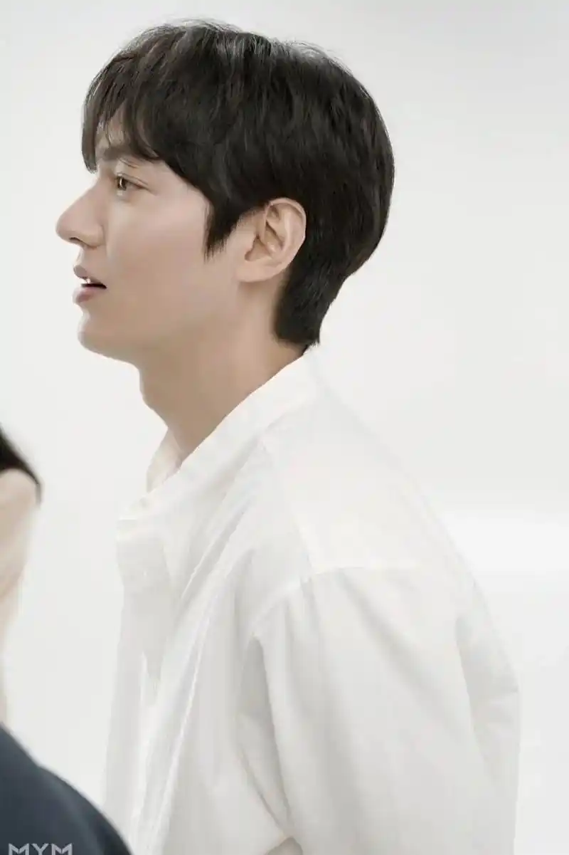 李敏镐 #侧脸 #颜值 #这谁顶得住啊  - 抖音