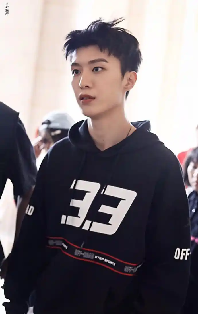 (图/·neverland范丞丞· )下载「爱豆app」 了解偶像的最新动态下载